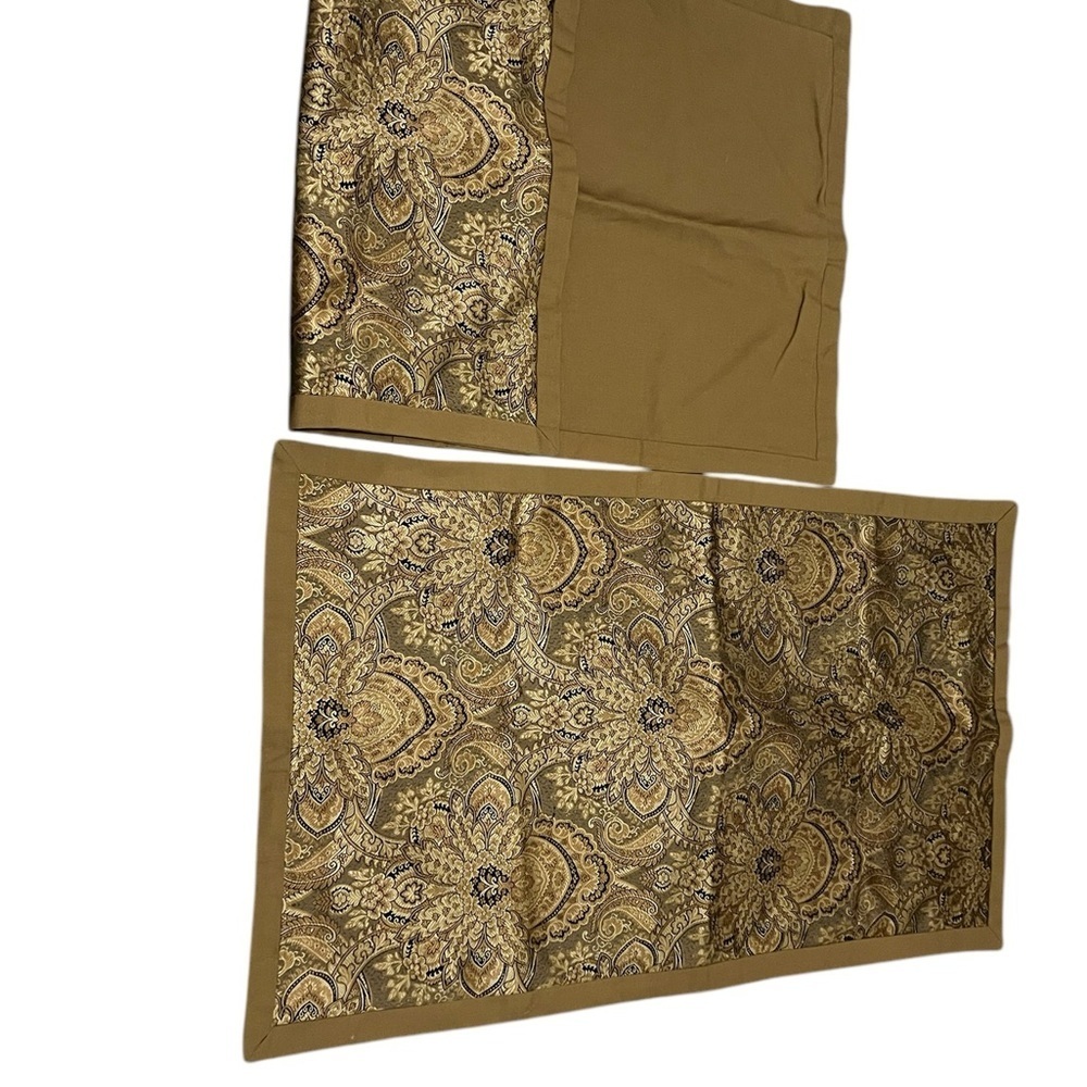 Elegant Paisley Pillow Covers